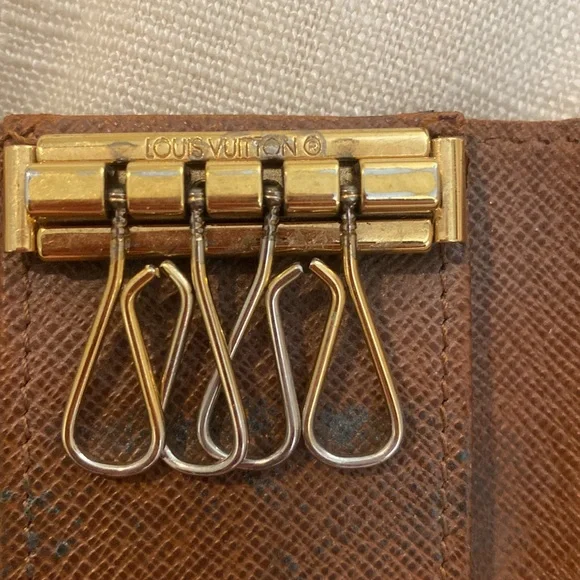 vintage LV key holder - Picture 5 of 6